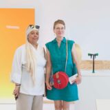 Salimata Moussa (ma remplaçante) et moi-même dans une salle de sciences du collège Henri IV entièrement rénové